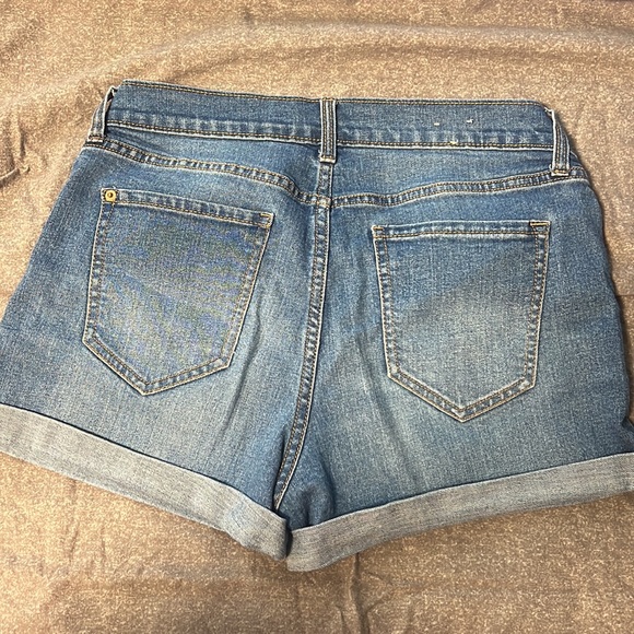 Old navy blue Jean shorts - Picture 2 of 3